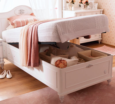 Romantic Bed With Base
