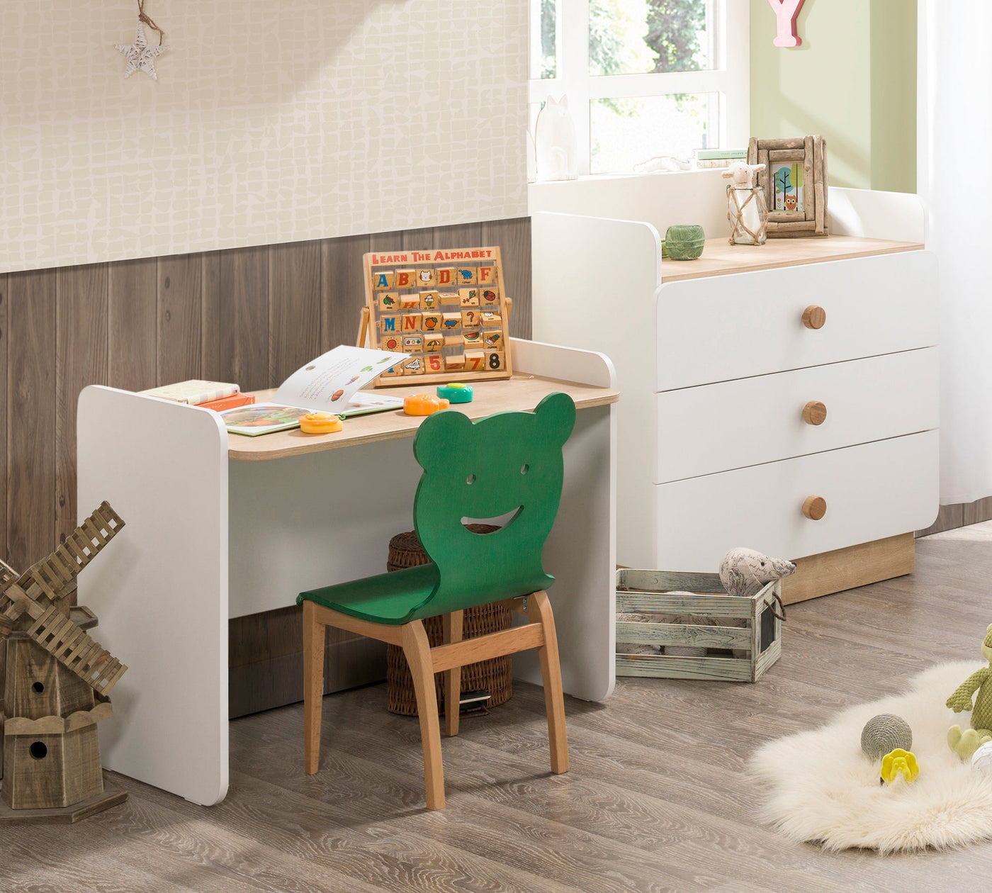 Natura Baby Dresser With Desk