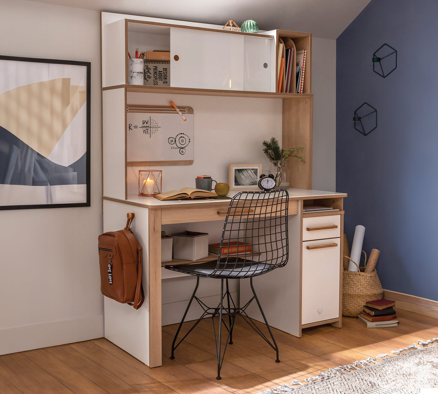 Modera Geniş طاولة مكتب مع وحدة