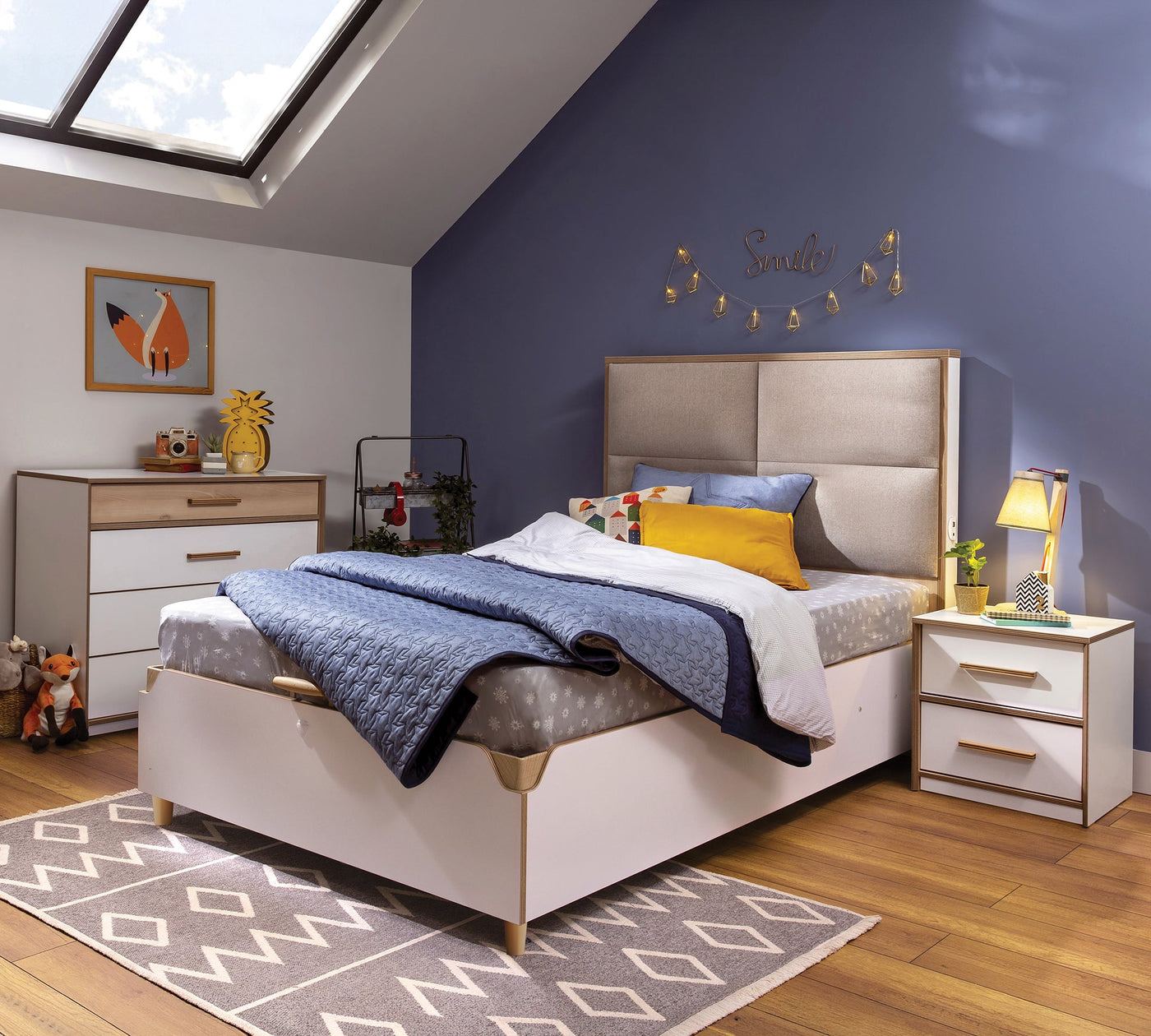 Modera سرير مع مخزن