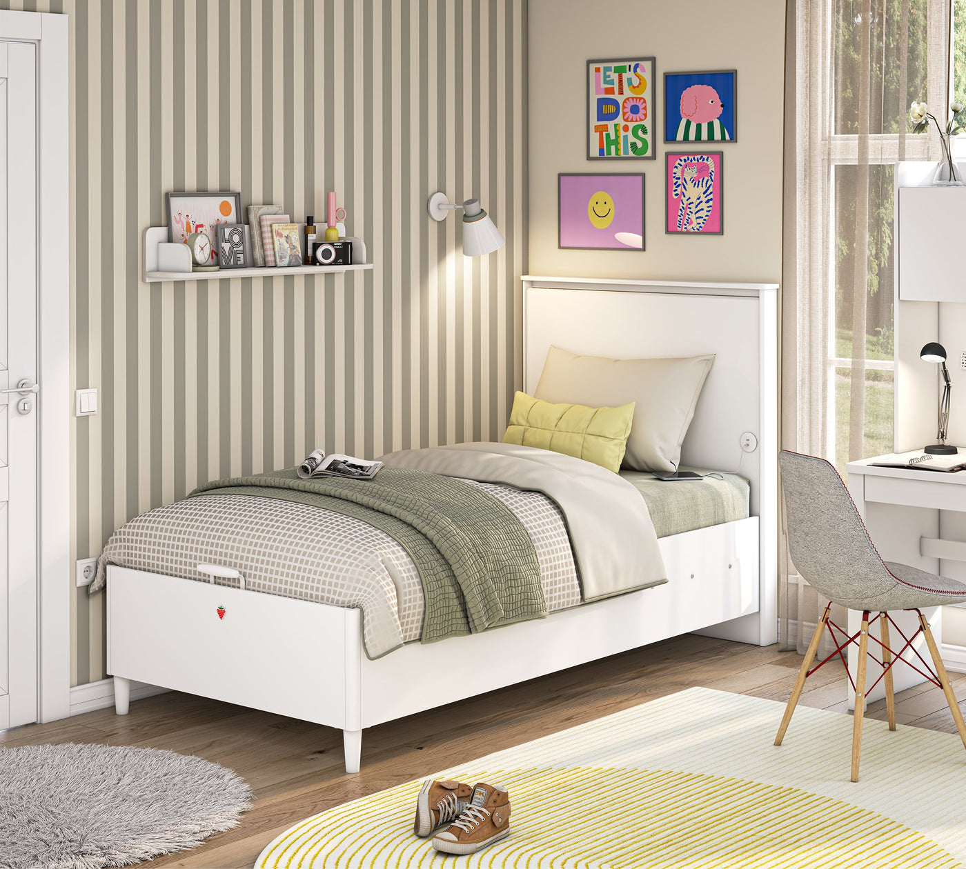 Varia White Bed With Base